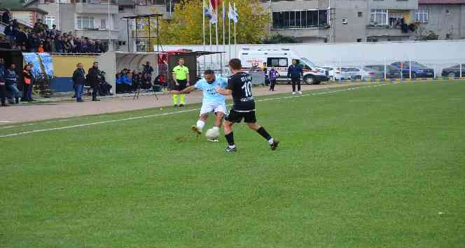 TFF 3. Lig: Fatsa Belediyespor: 1 - Efeler 09 Spor FK: 1