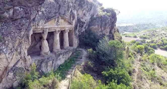 Boyabat bazalt kayalıkları turizme kazandırılacak
