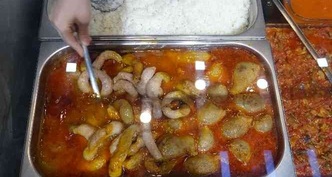 Mumbar dolması vatandaşın yoğun ilgisini görüyor