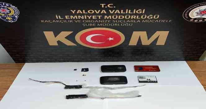 Sürücü adaylarına kopya düzeneği satan zanlı tutuklandı