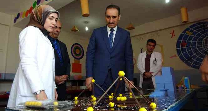 Muş’ta öğrenciler için "Matematik Atölyesi" açıldı