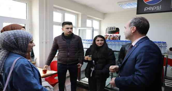 Karton bardak kullanmayan öğrenciler içeceklerini indirimli alacak