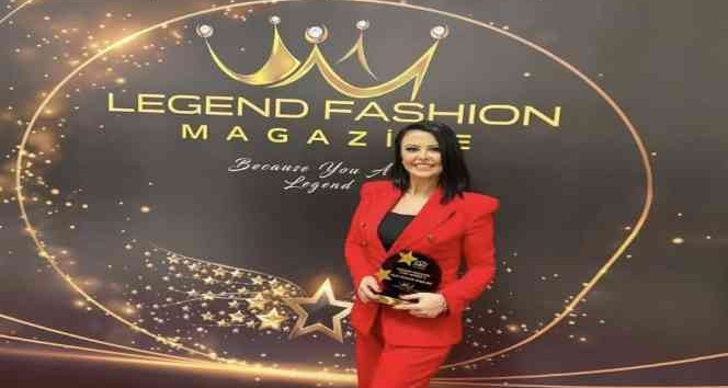 “Yılın En İyi Gündüz Kuşağı Kadın Haber Spikeri” ödülünü Meltem Günay aldı