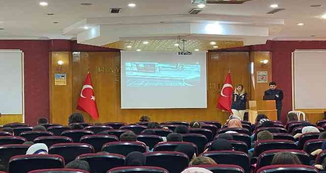460 öğrenci siber suçlarla mücadele hakkında bilgilendirildi