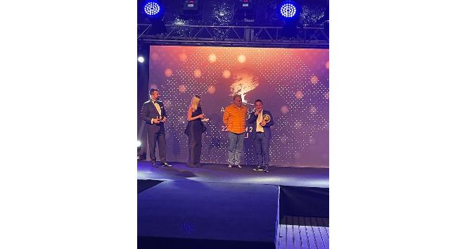 Nikah şekeri yerine hayvan barınaklarına bağış yaptılar