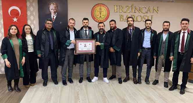 Stajyer avukatlar ruhsatnamelerini aldılar