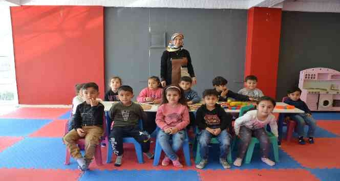 Tercan’da çocuk oyun evi açıldı