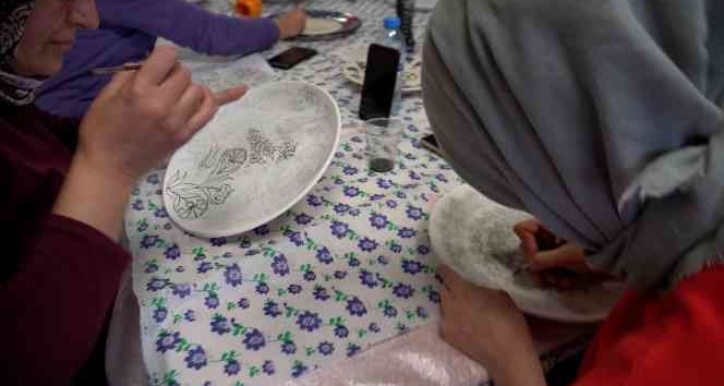 Siirt belediyesi bünyesinde kültür ve sanat kursları devam ediyor