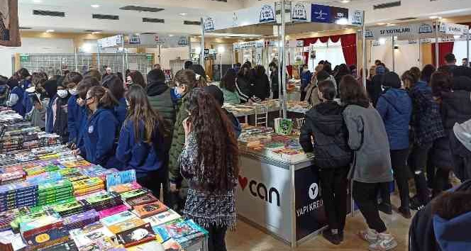 Altınova Belediyesi 2. Kitap Fuarı için geri sayım