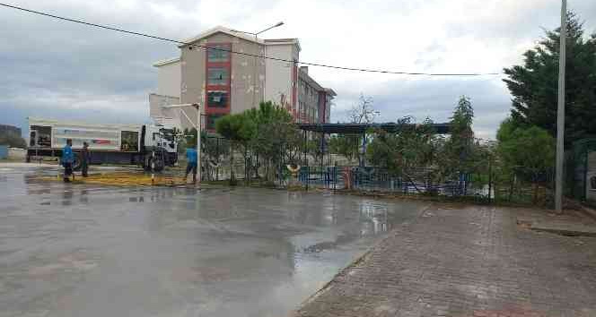 Başkan Günel talimat verdi, eğitimin önündeki çamur engeli kaldırıldı