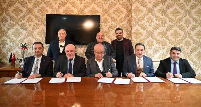 Uşak Üniversitesi ile liseler arasında sosyal ve bilimsel işbirliği protokolü imzalandı
