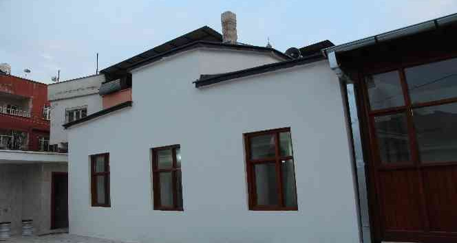 Siirt’te ateşe verilen 130 yılık caminin restorasyonu tamamlandı