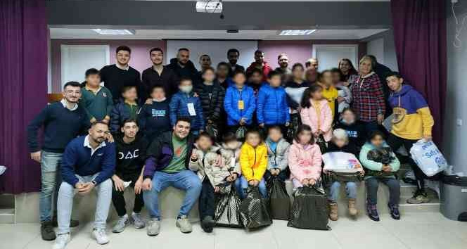ZBEÜ öğrencilerinden ‘Kardeşim Üşümesin’ Projesi