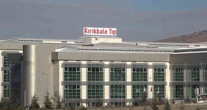 Hastane yemekhanesinde yangın: 8 kişi dumandan etkilendi