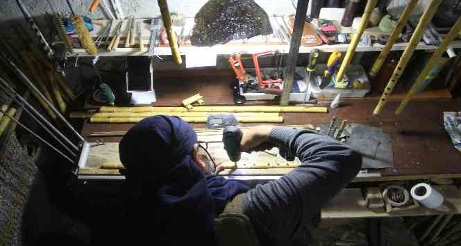 25 yıldır kamışı sanata dönüştürüyor, mesleğini duyanlar ise şaşırıyor