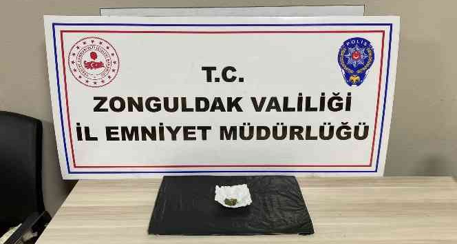 Polis denetiminde uyuşturucuyla yakalandılar