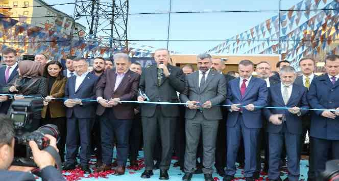 Cumhurbaşkanı Erdoğan, Mardin AK Parti İl Başkanlığı binasını hizmete açtı