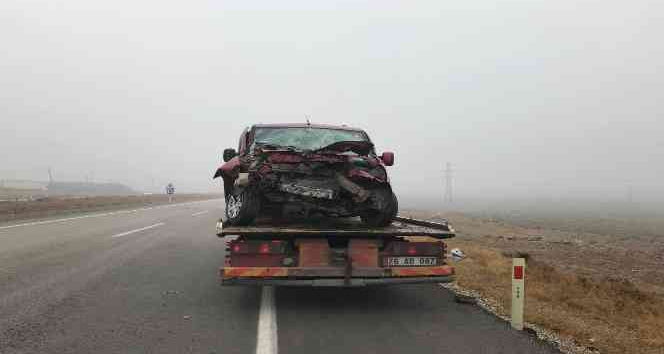 Sisten dolayı ticari araç yakıt tankerine arkadan çarptı: 6 yaralı