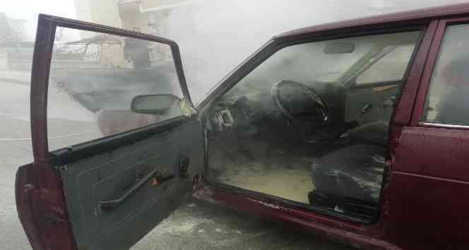 Karaman’da otomobil yangını