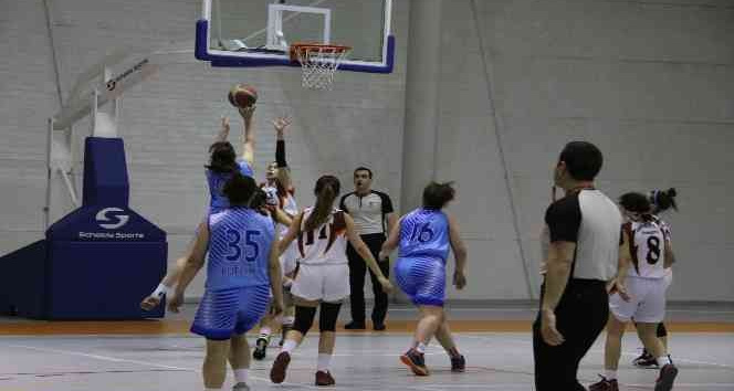 NEVÜ’de ÜNİLİG Basketbol Bölgesel Grup müsabakaları başladı