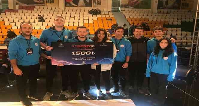 ZBEÜ öğrencileri Robogenç yarışmasında derece aldı
