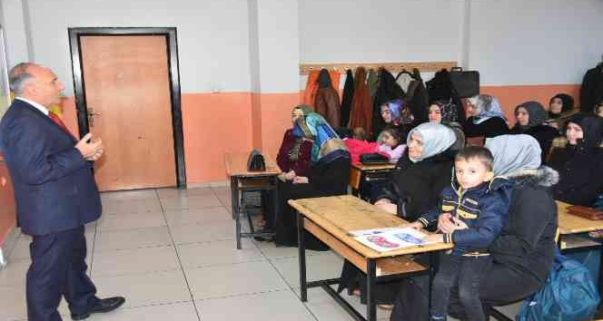 İl Milli Eğitim Müdürü Korkmaz: “6 bin 23 velimiz eş zamanlı eğitim aldı”