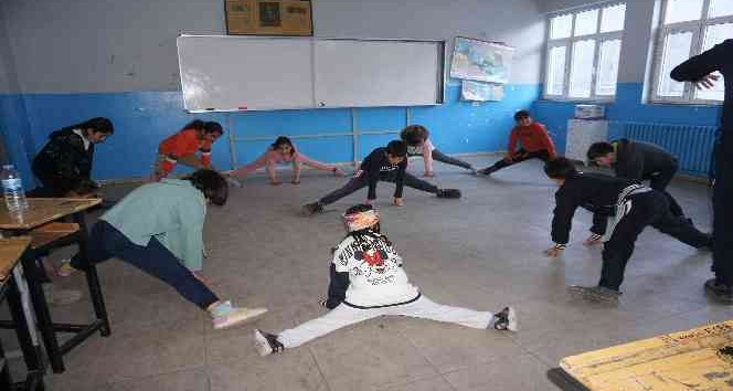 Şırnaklı öğrencilerden muaythai sporuna yoğun ilgi