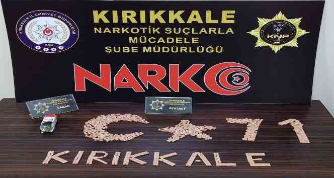 Uyuşturucu madde ile yakalanan 2 şahıs tutuklandı