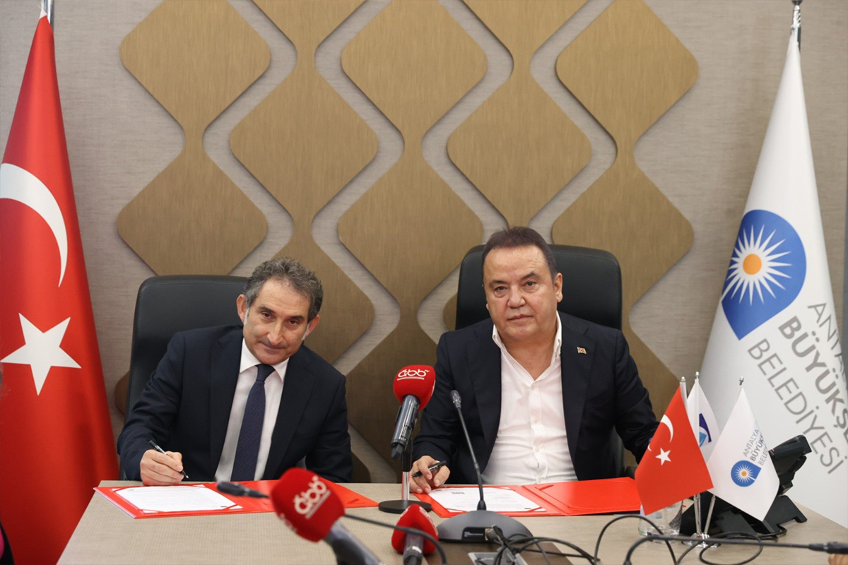 Antalya Büyükşehir Belediyesi’nden çalışanlara 30 bin TL promosyon