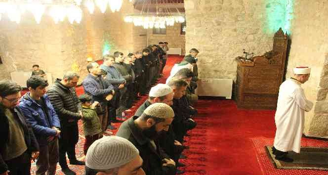 Selçuklu yadigarı cami 893 yıldır dimdik ayakta