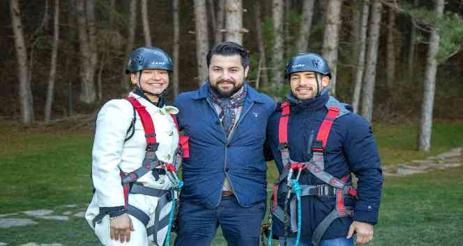 Dünya Şampiyonları termal kasabayı gezdi, zipline yaptı