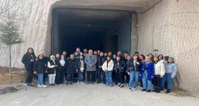 NEVÜ’lü öğrenciler Doğal Yeraltı Soğuk Hava Depolarını inceledi