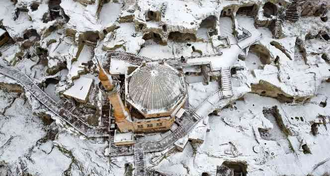 Kayaşehir beyaza büründü