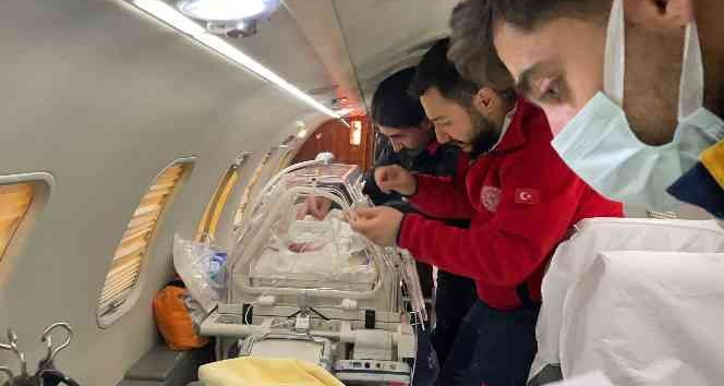 Kalp rahatsızlığı olan 3 günlük bebek İstanbul’a sevk edildi