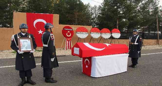 Siirt’te defnedilen askerin naaşı 56 yıl sonra memleketi Bolu’ya uğurlandı