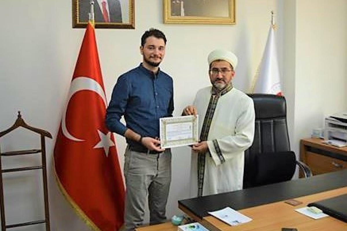 Romanyalı Francıs, Müslüman olup 'Atilla' ismini aldı