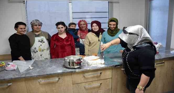 Yunusemre Belediyesinden pastacılık kursu