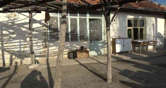 Kapının önüne bırakılan çocuğun annesi ifadesinin ardından serbest bırakıldı
