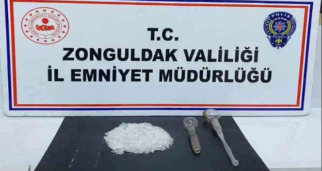 Uyuşturucu operasyonunda 3 kişi yakalandı