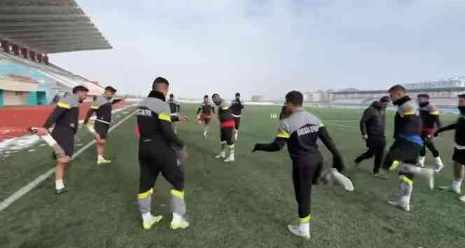 Kars 36 Spor hazırlıklarını sürdürüyor