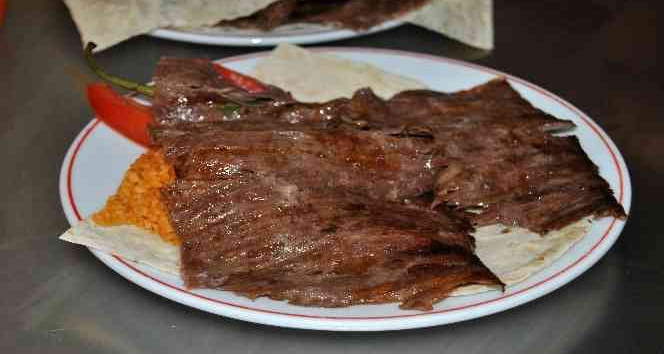 Erzincan yaprak döneri Ağrı’ya kaptırdı