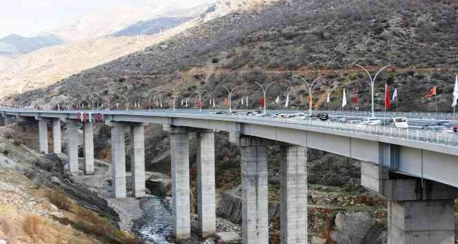 Bitlis Çayı Viyadüğü törenle açıldı