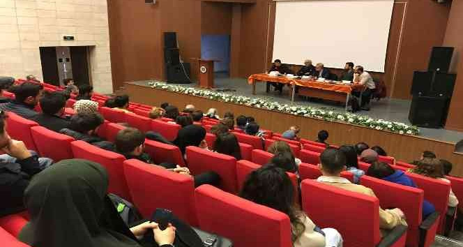 Mardin’de beş dilde ’aşk mefhumu’ konuşuldu