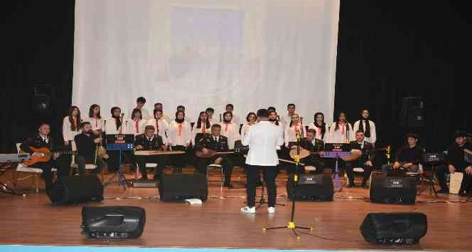 Jandarma ve öğrencilerden muhteşem konser