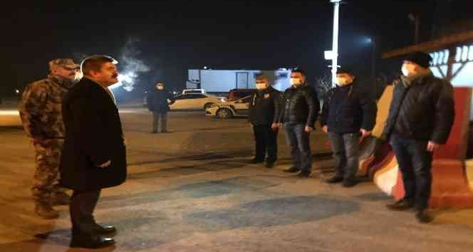 Vali Sarıibrahim, yeni yılda görevde olan personel ve KYK öğrencileri ile bir araya geldi