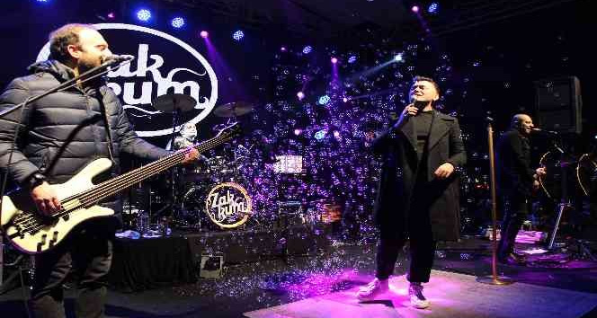 Zakkum’dan Amasya’da yılbaşı konseri