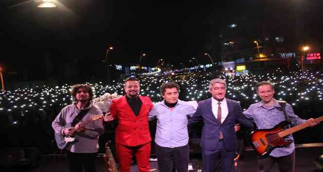 Marmaris 2022’ye coşku ile girdi