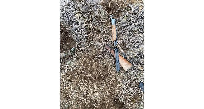 Tüfeğin üzerine düşen çoban hayatını kaybetti