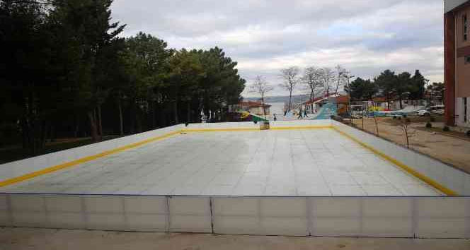 Karamürsel’e sentetik buz pisti