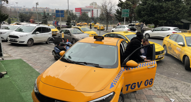 İstanbulda taksimetrelerin güncelleme işlemi 2nci gününde bitmeme ediyor